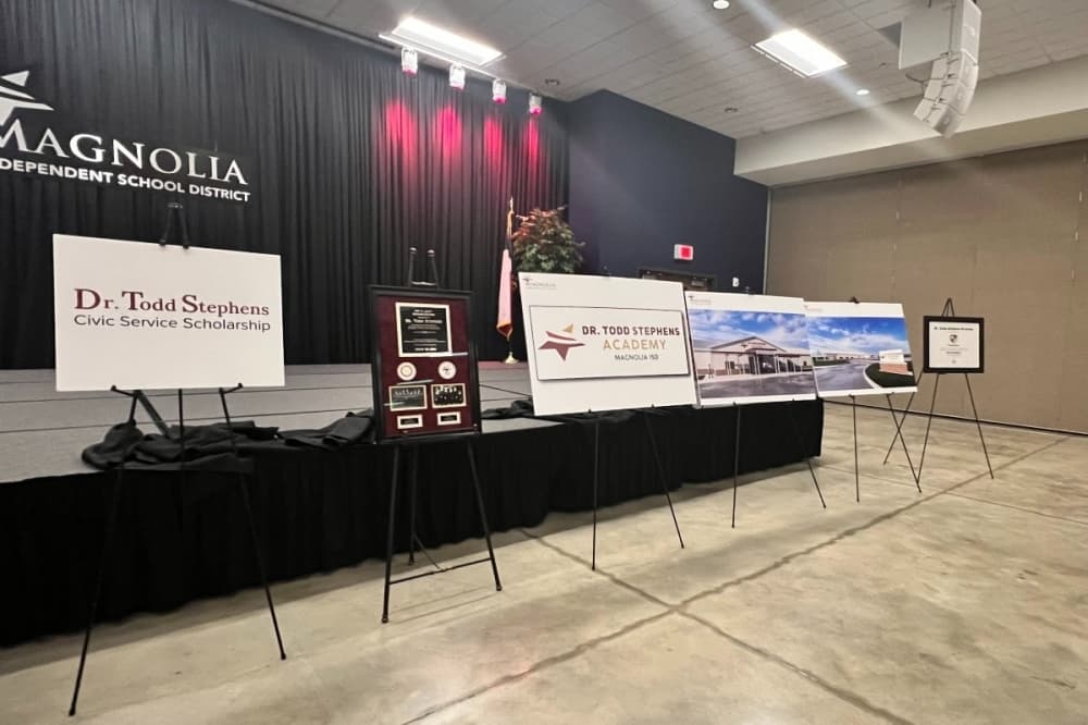 Magnolia ISD honors Superintendent Todd Stephens with scholarship during retirement event