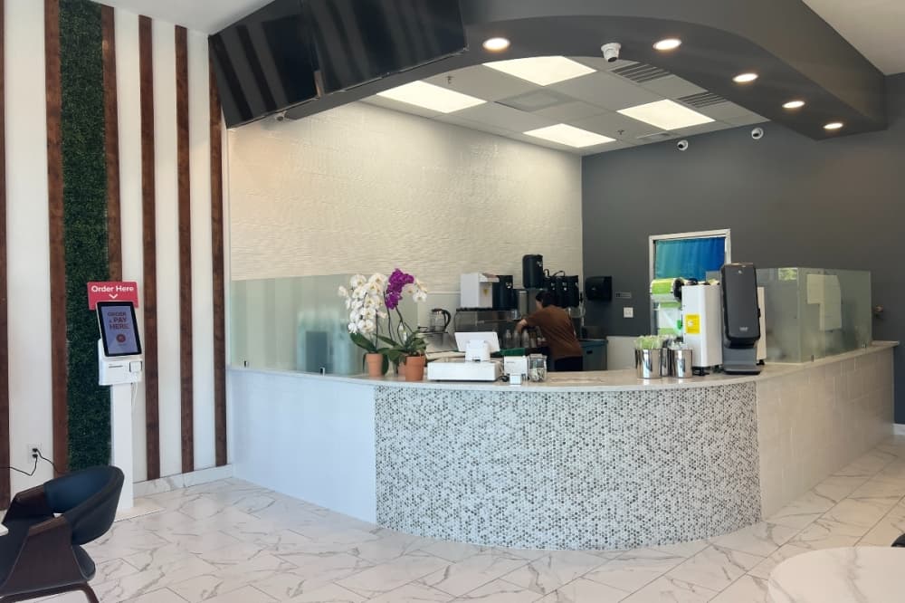 Interior of R&B Tea in McKinney