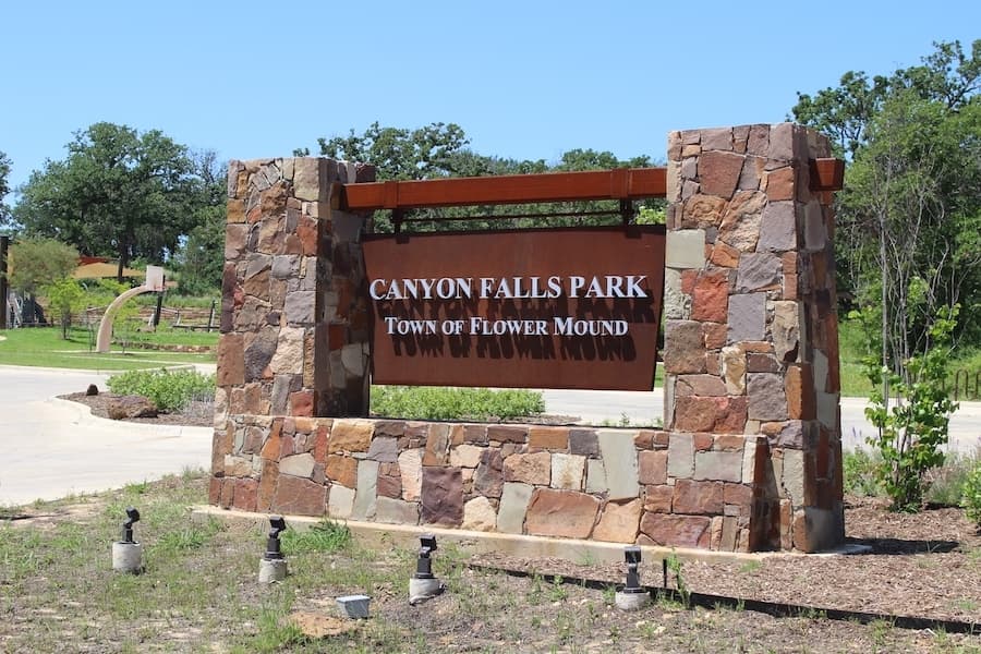 Picture of a park sign