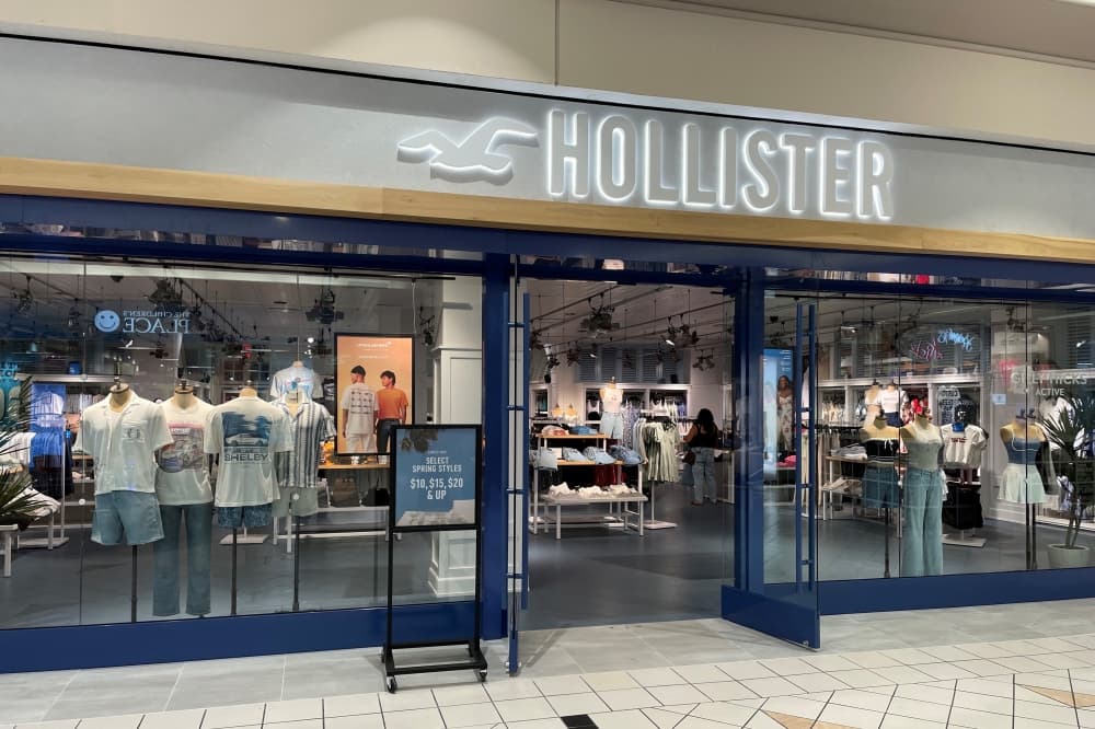 Hollister Co. reopens following remodel with new Willowbrook Mall storefront