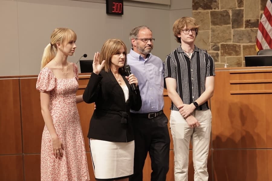 New Flower Mound mayor, council member sworn in