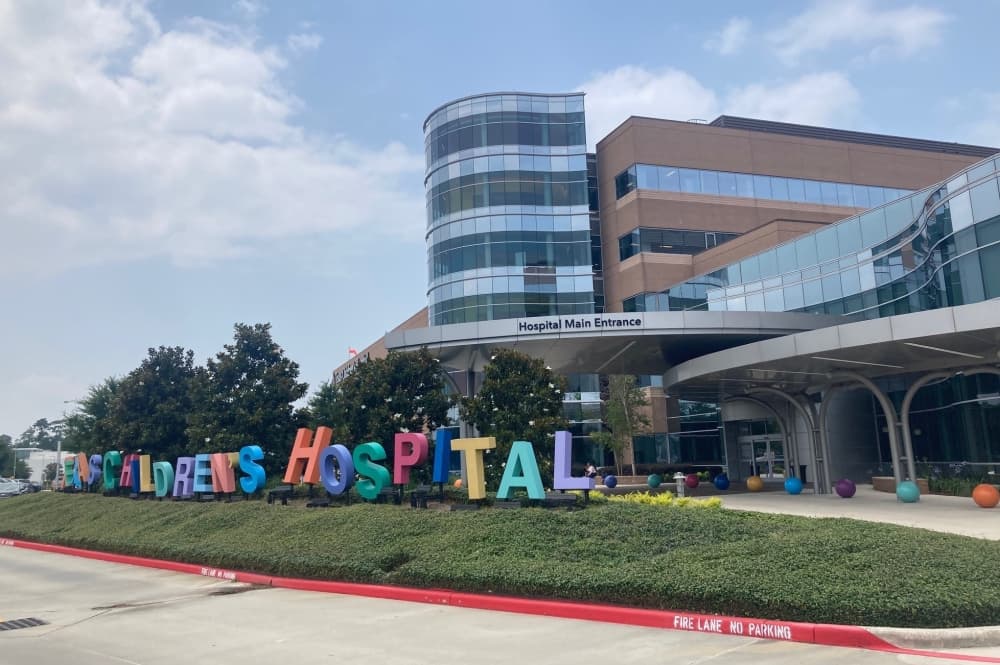The Woodlands area hospitals offer advanced NICU options