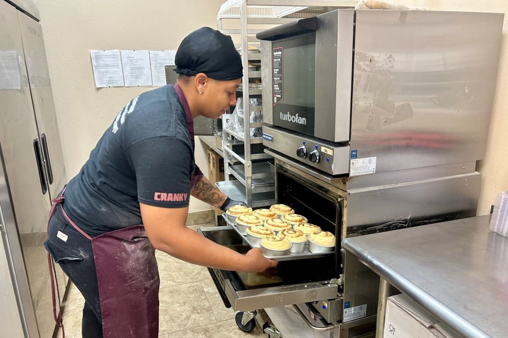 Cranky Granny's Sweet Rolls continues family traditions in Pflugerville