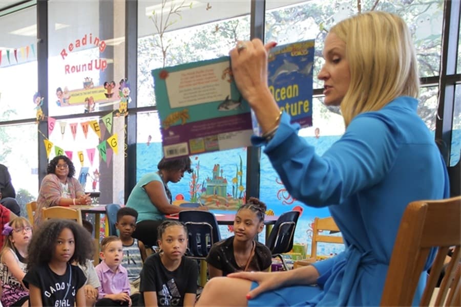 Mayor’s summer reading challenge returns to Fort Worth