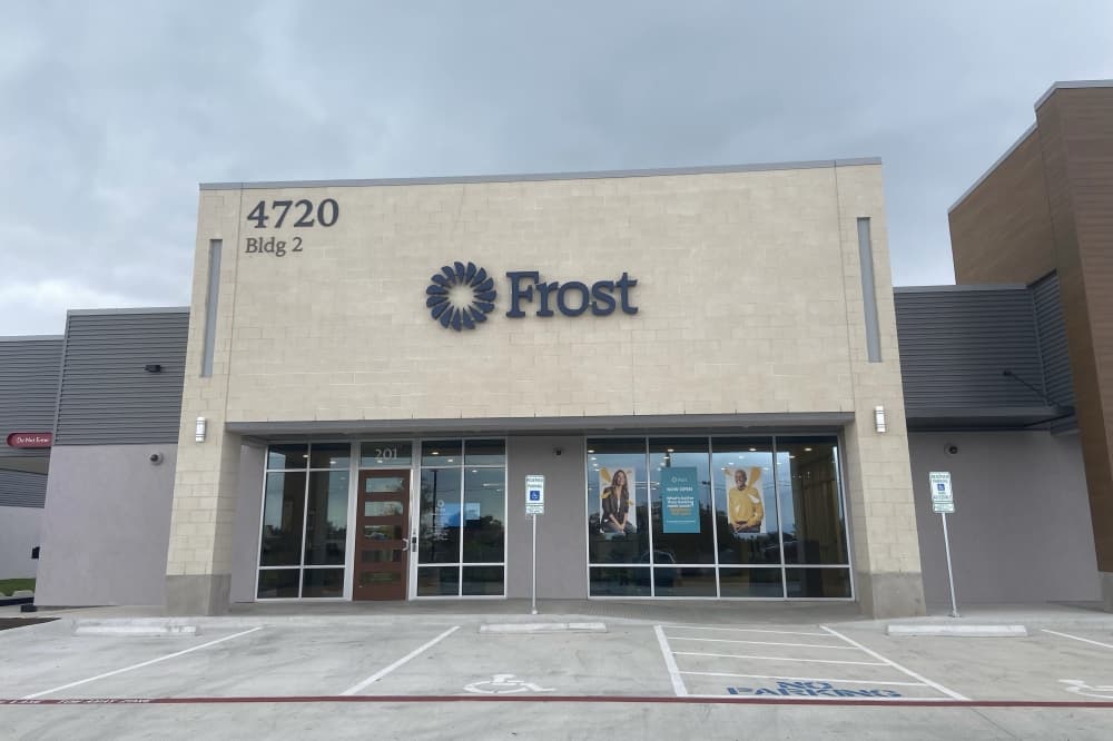 Frost Bank opens new financial center in north Georgetown