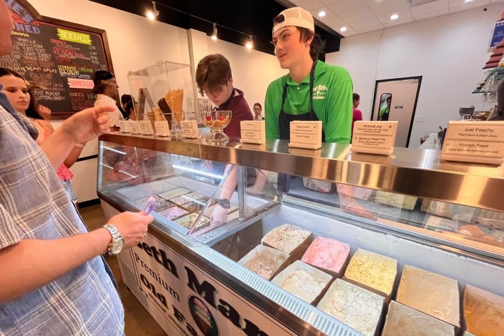 Beth Marie's Old Fashioned Ice Cream serves cold treats in Grapevine