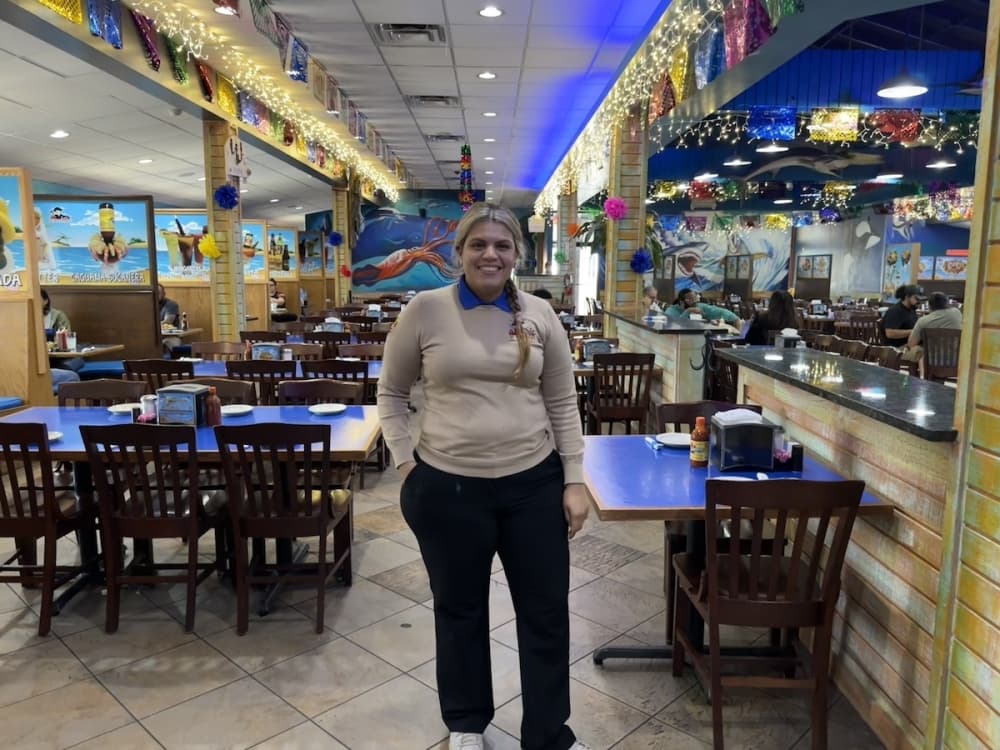 Elizabeth Cervantes at El Bucanero.