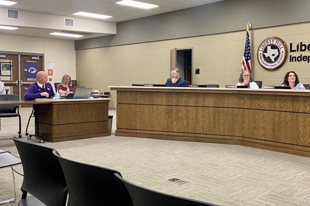 Liberty Hill ISD amends district of innovation plan to locally certify teachers