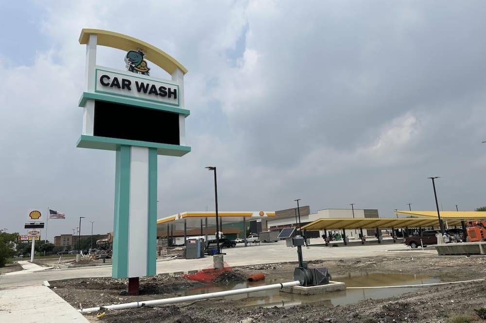Suds Deluxe Car Wash to open 10th location in San Marcos