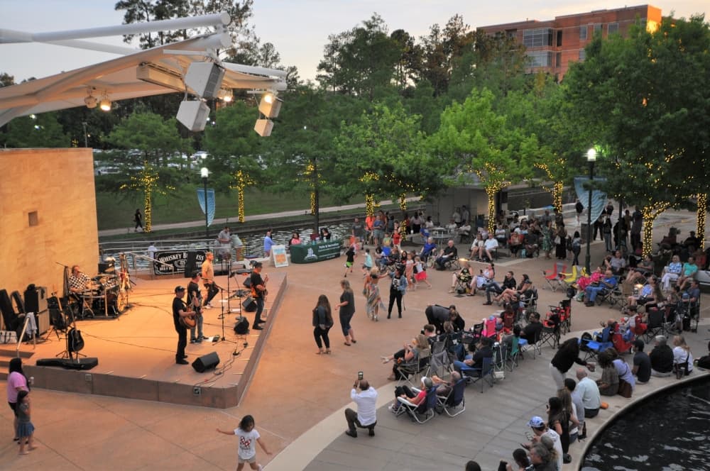 A concert in an outside space