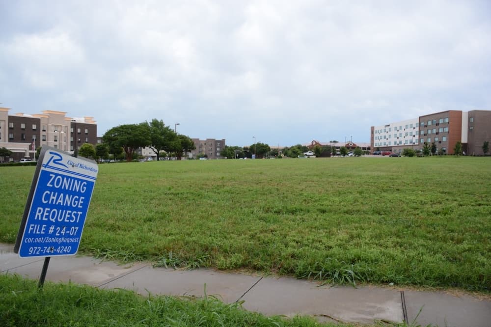 Sphinx Development planning 210-unit Richardson apartment complex