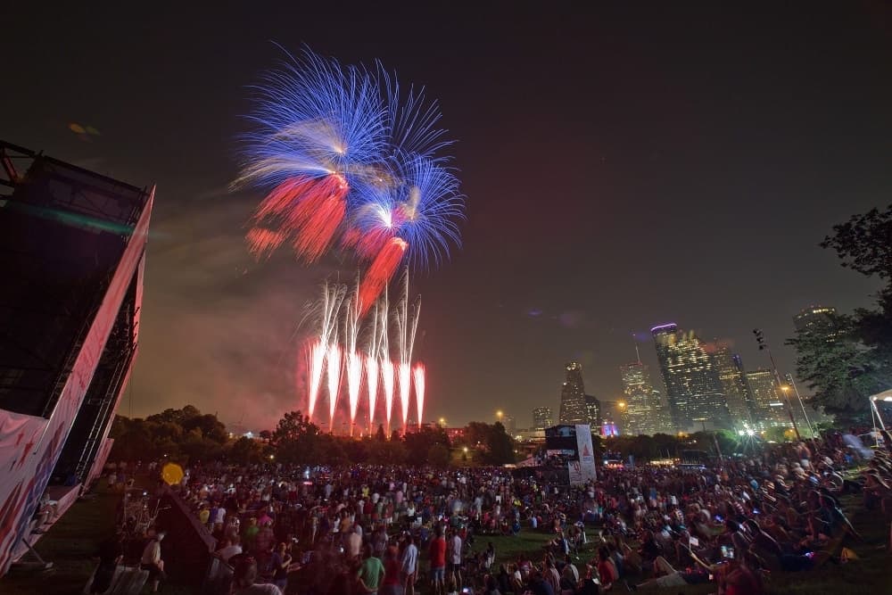 Russel Dickerson, Jo Dee Messina among performers at Houston's Fourth of July celebration