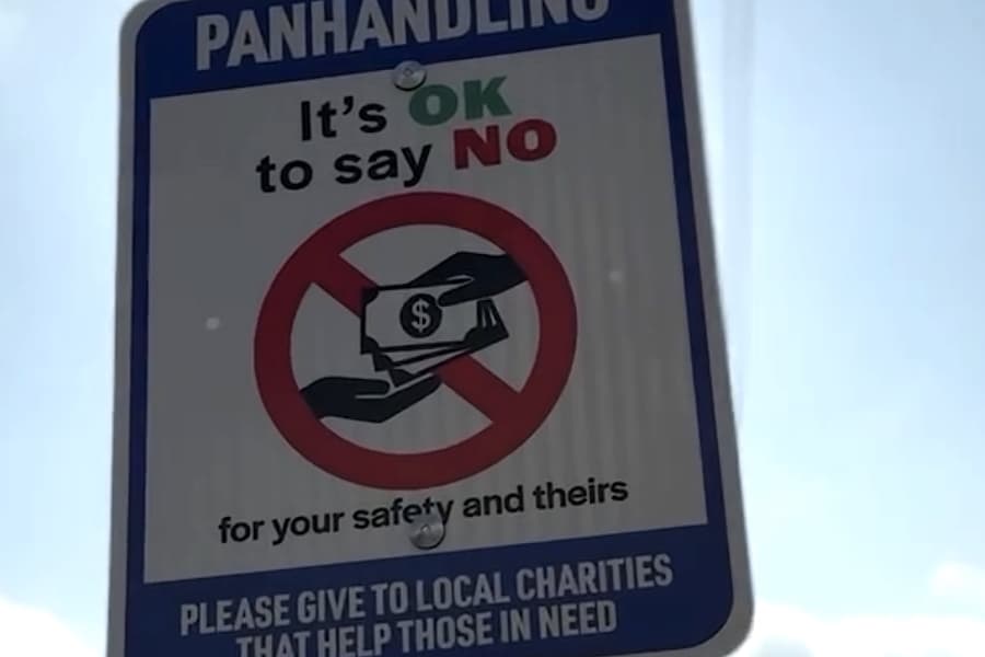 Anti-panhandling signs appear in north San Antonio
