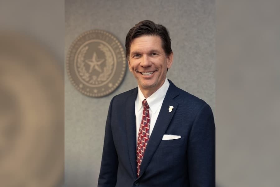 Commissioners name Dr. Brian Byrd as Tarrant County Public Health director