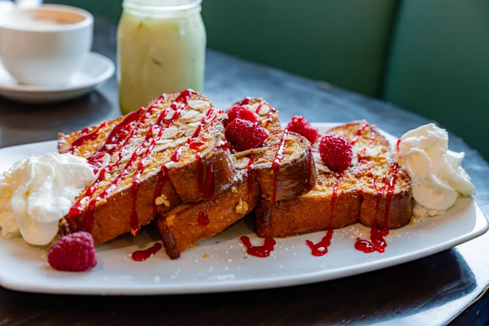 Broken Yolk Cafe offers breakfast, lunch at McKinney’s District 121