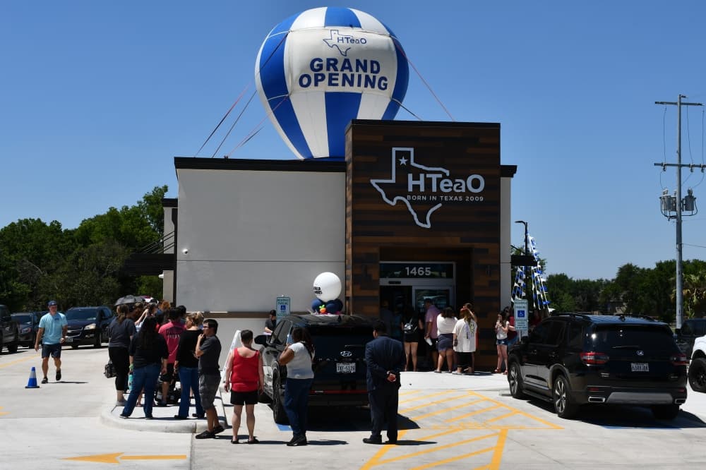 HTeaO celebrates grand opening in Universal City