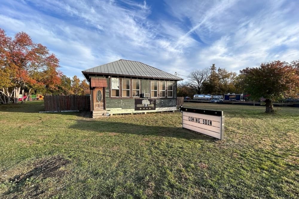 Leander food truck park Shady Brew Garden opening delayed to fall