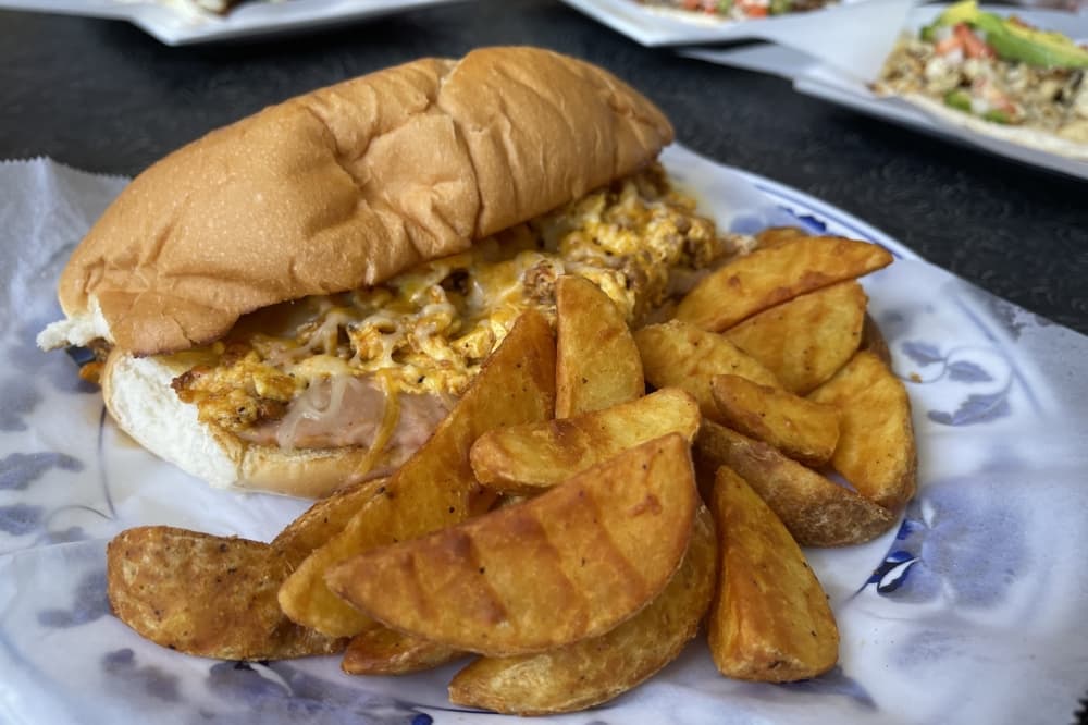 Pflugerville Taco House builds bond with customers