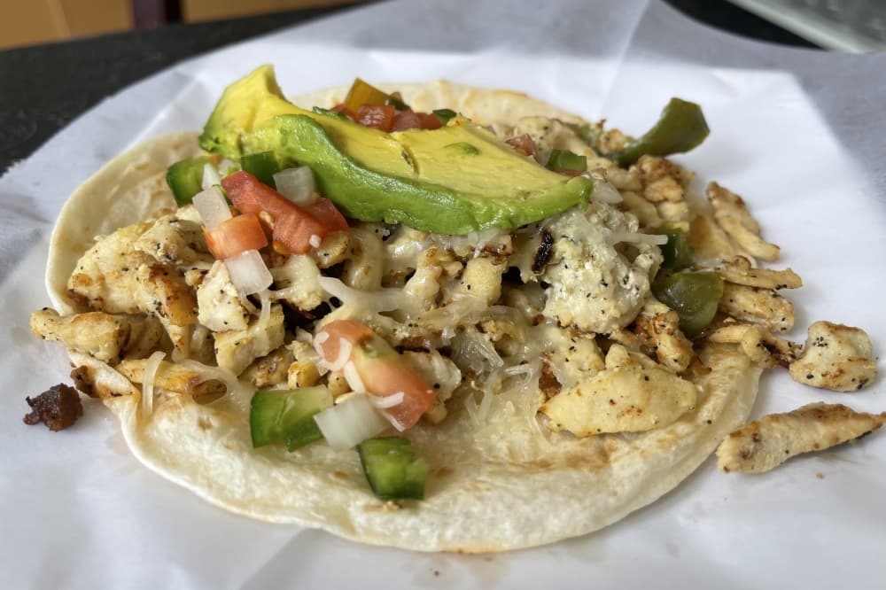 The Pecan taco comes with chicken fajita, sliced avocado, pico de gallo and jack cheese. (Grant Crawford/Community Impact)