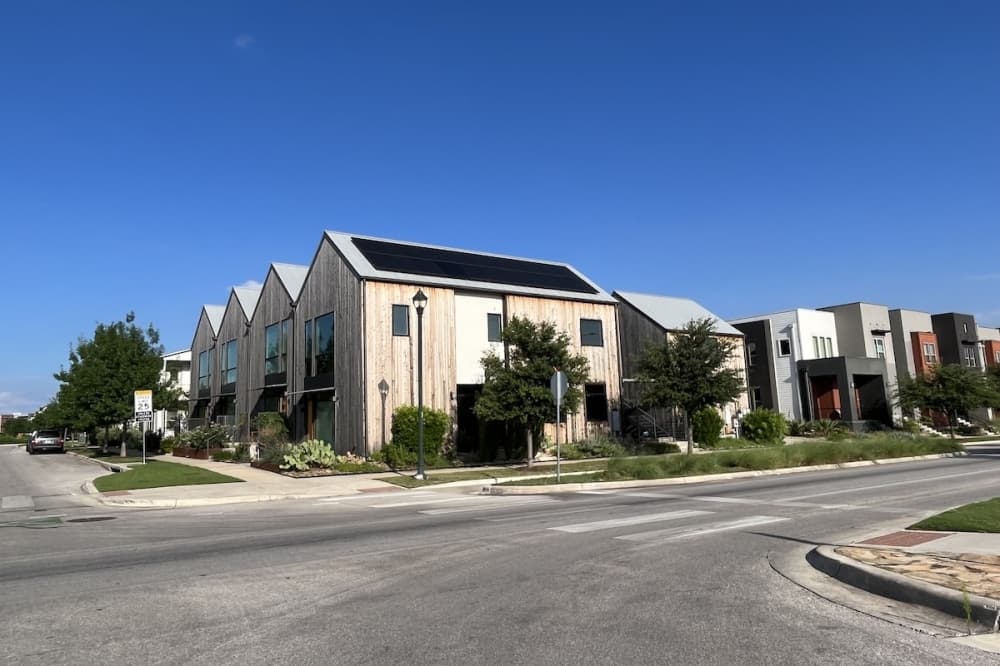 Solar panel installation, storage on the rise in Texas
