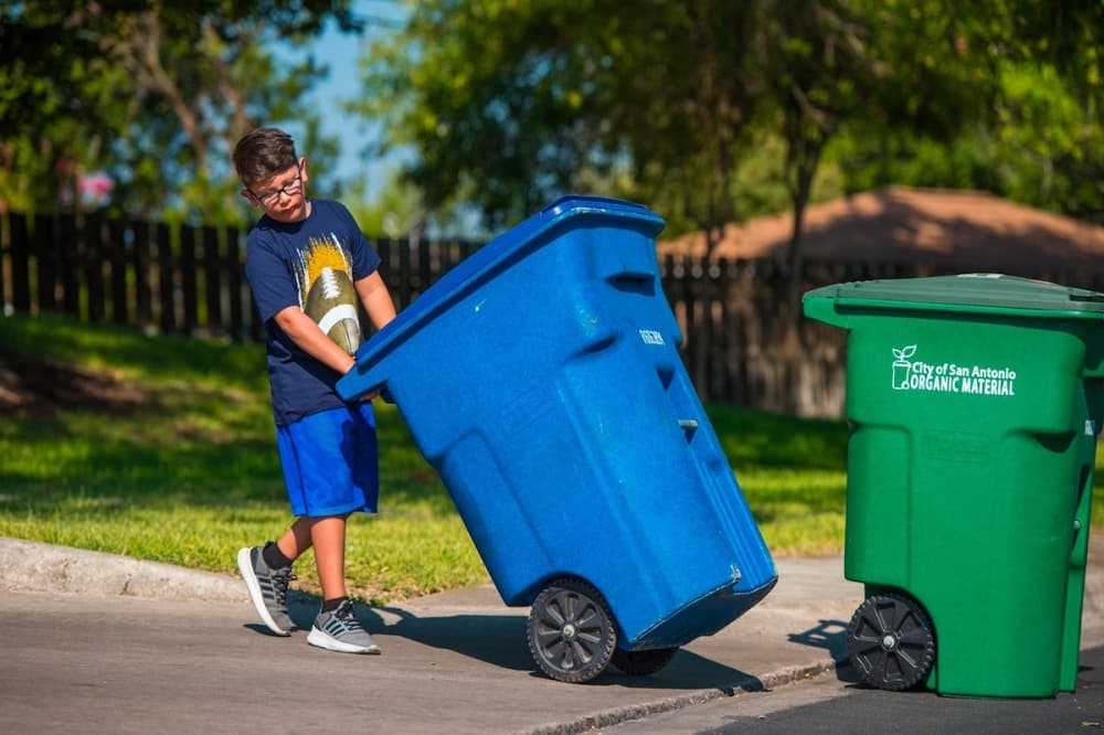 San Antonio soon to prohibit plastic bags in recycling bin