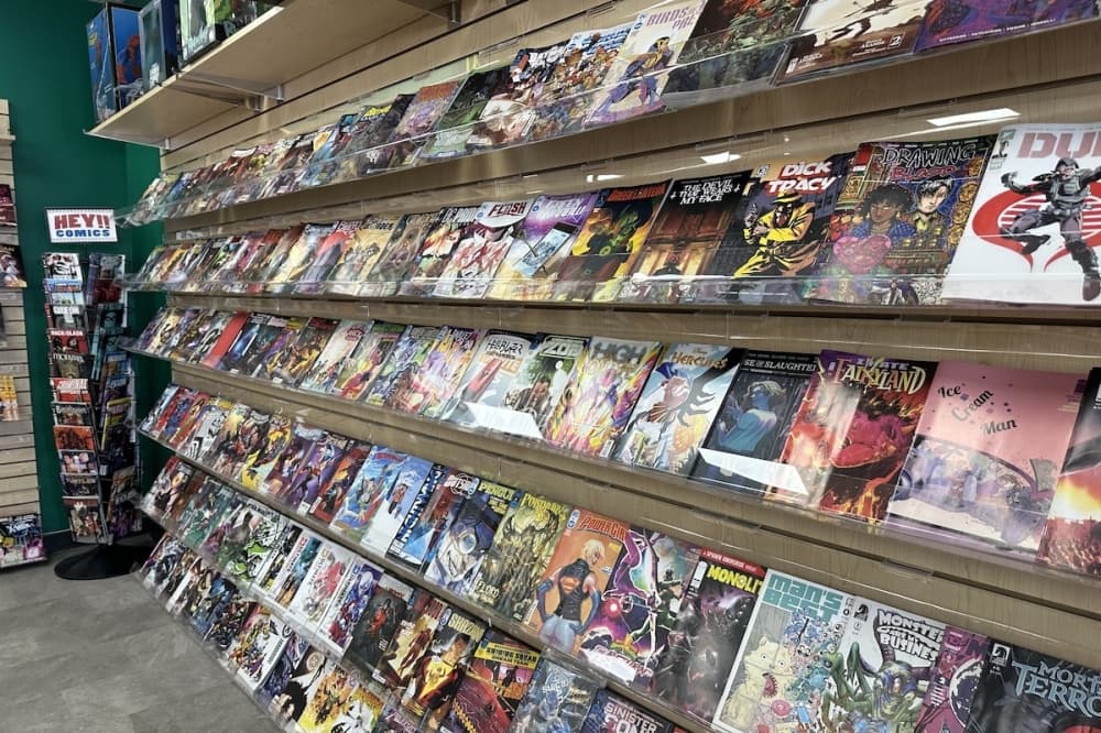 Inside Dragon's Lair Comics & Fantasy