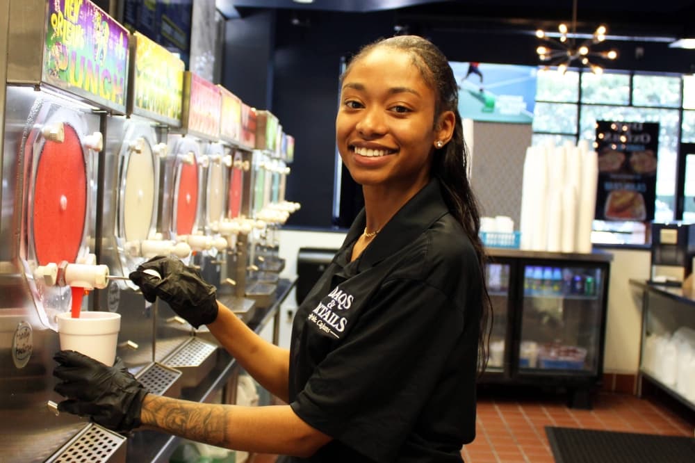 Daqs & Oxtails serves daiquiris and Cajun food in Plano