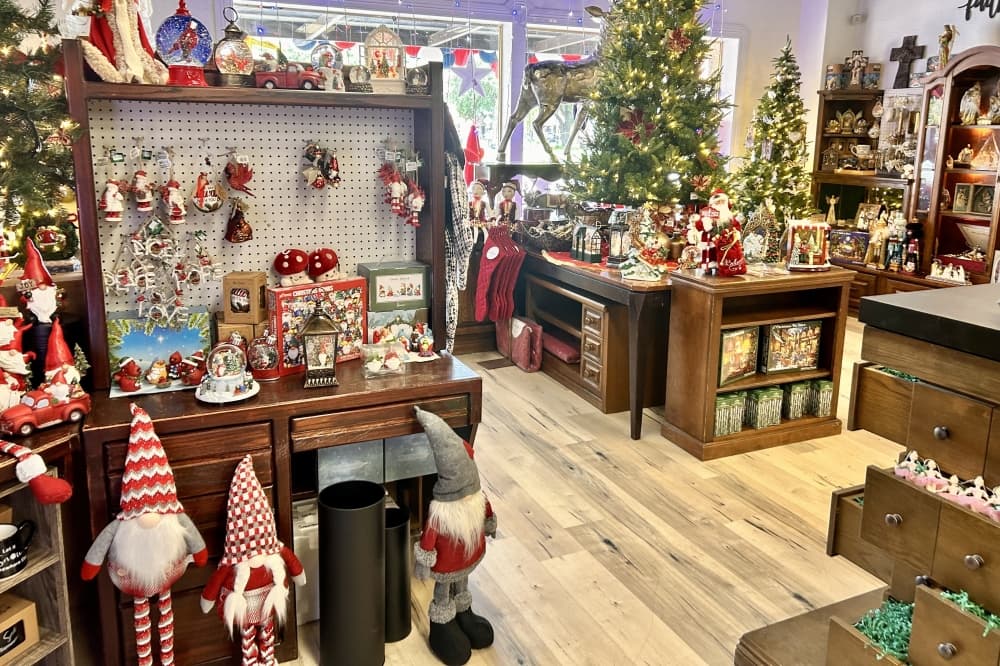 Santa's Sleigh Christmas Shoppe brings year-round holiday cheer to New Braunfels