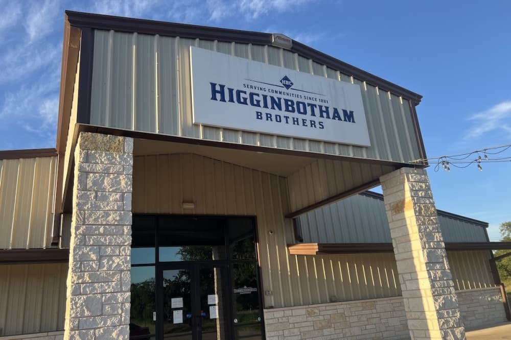Hardware store Higginbotham Brothers closes in Liberty Hill