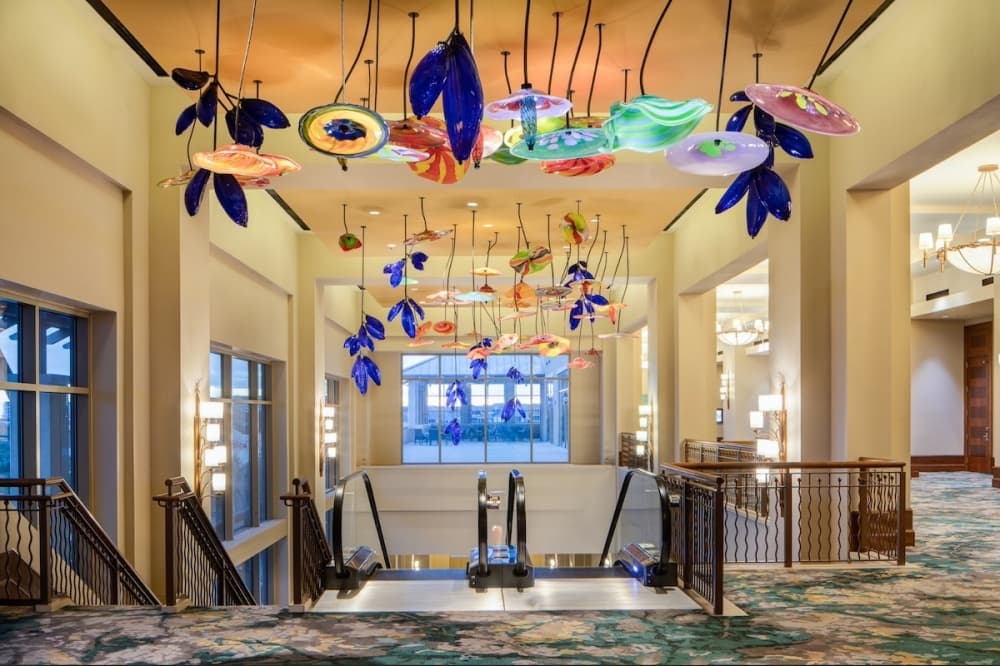 North San Antonio resort offers art walk tour