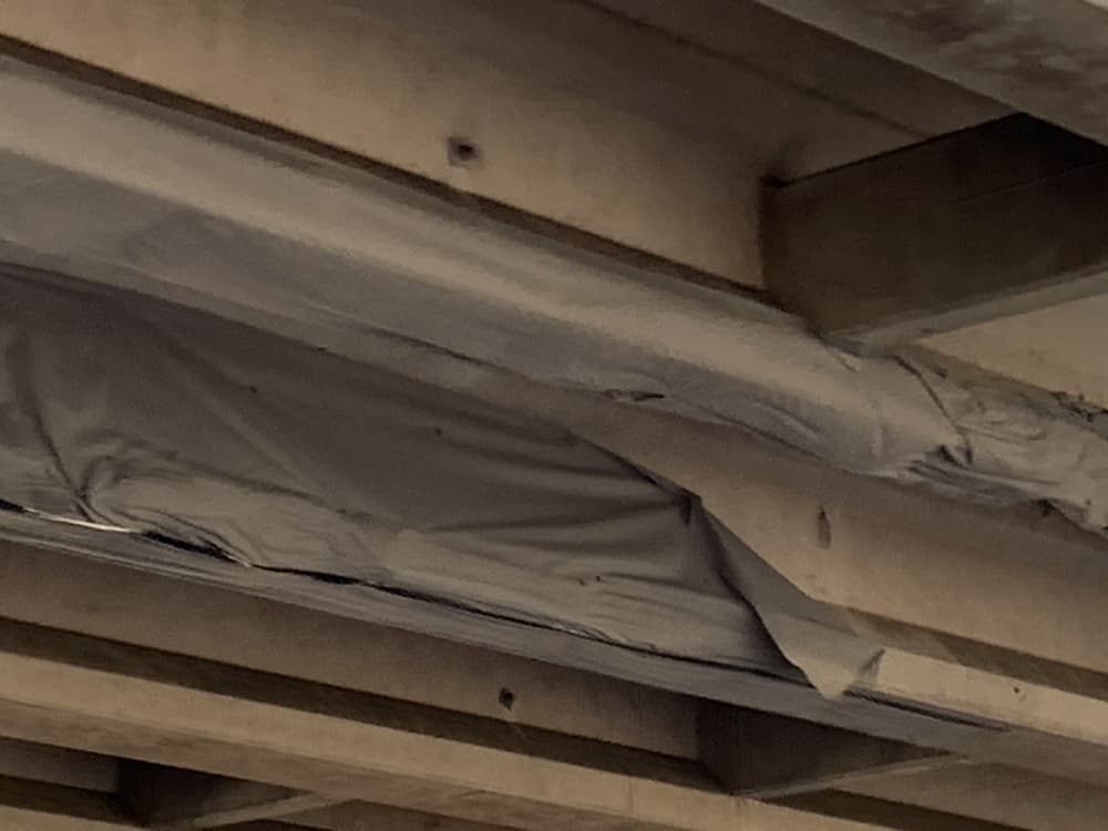 The underside is shown slightly repaired.