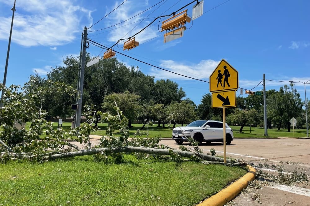 Abbott calls for CenterPoint to submit storm preparedness plans by July 31