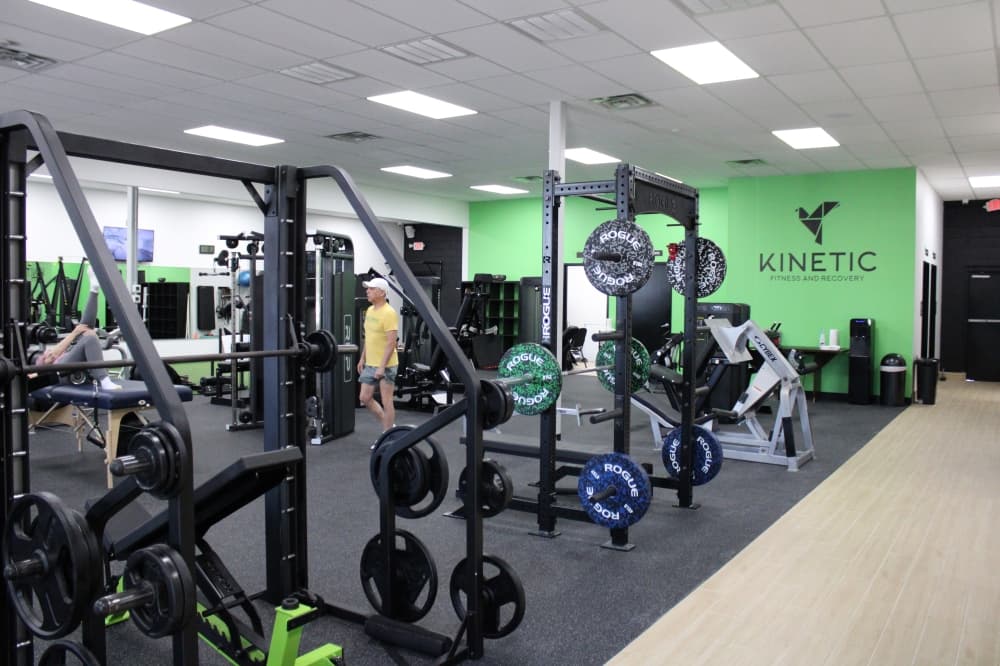 Kinetic Fitness and Recovery offers gym options in Richardson
