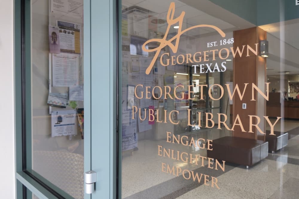 Georgetown Public Library to temporarily close second floor for carpet replacement