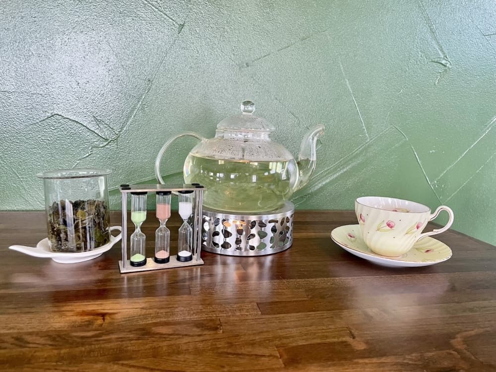 Image shows a teapot display.