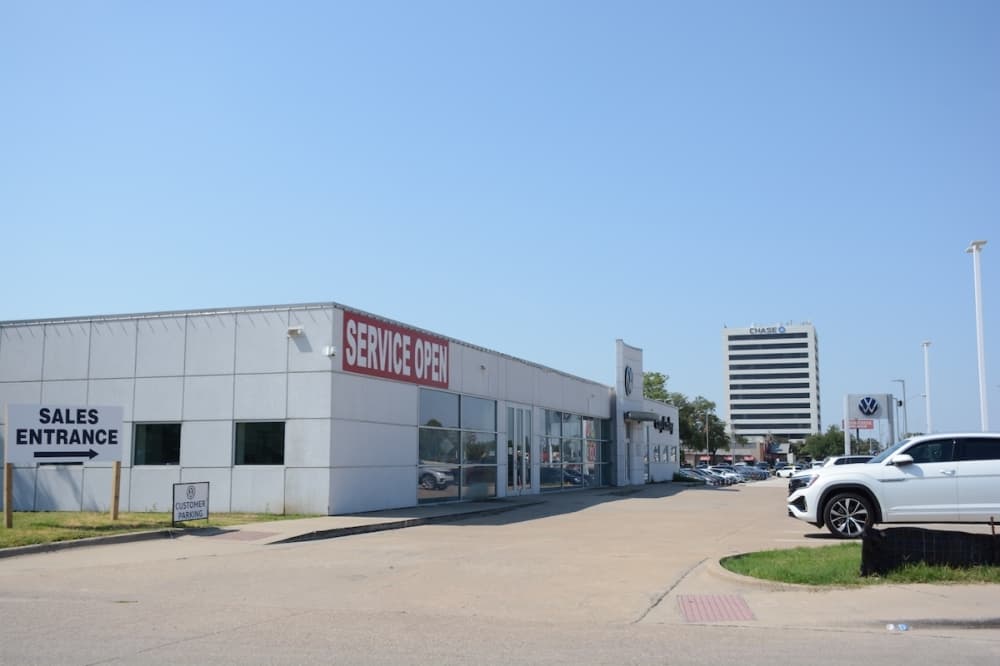 Richardson City Council approves 3 special permits for Clay Cooley Volkswagen