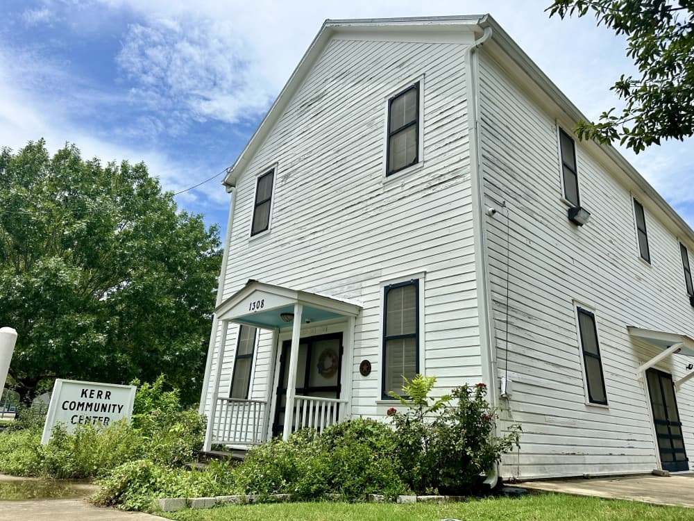 3 Bastrop businesses celebrate anniversaries
