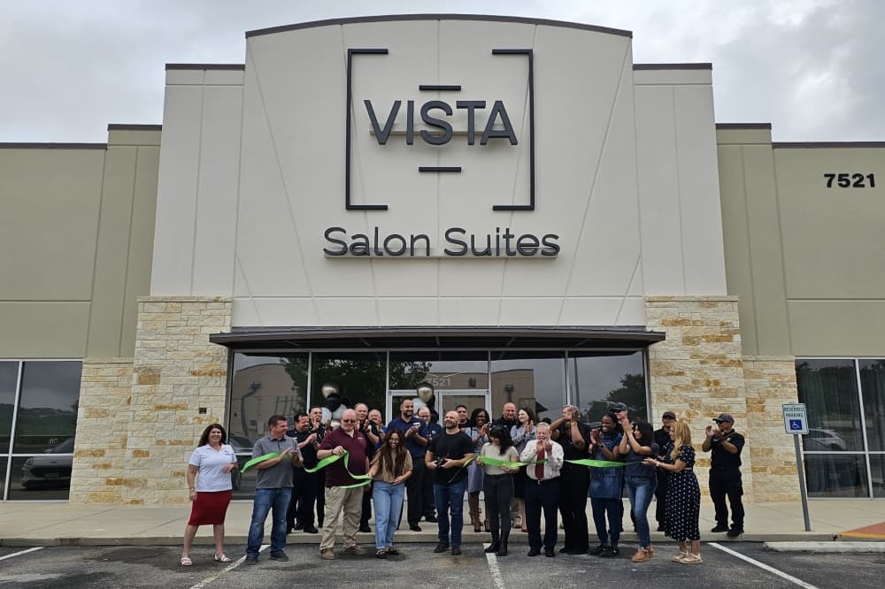 Vista Salon Suites offers salon spaces in Live Oak