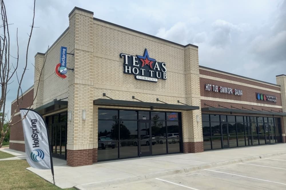 Exterior of Texas Hot Tub Company in McKinney
