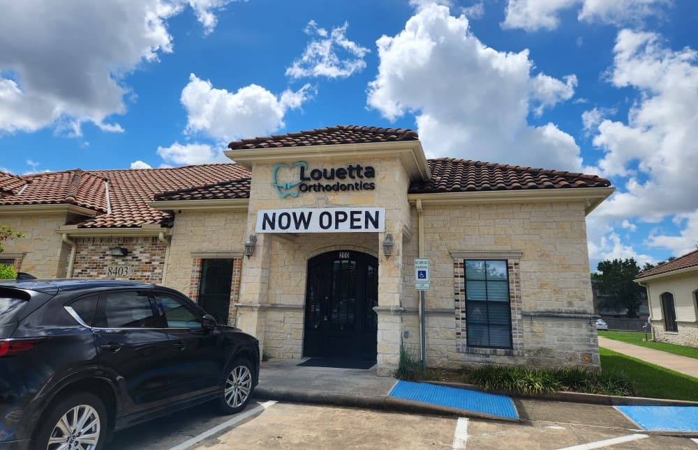 Louetta Orthodontics now offering services in English, Spanish