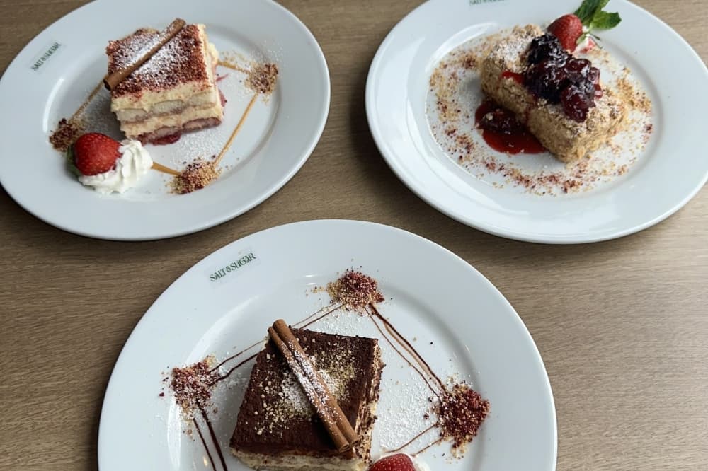 cakes