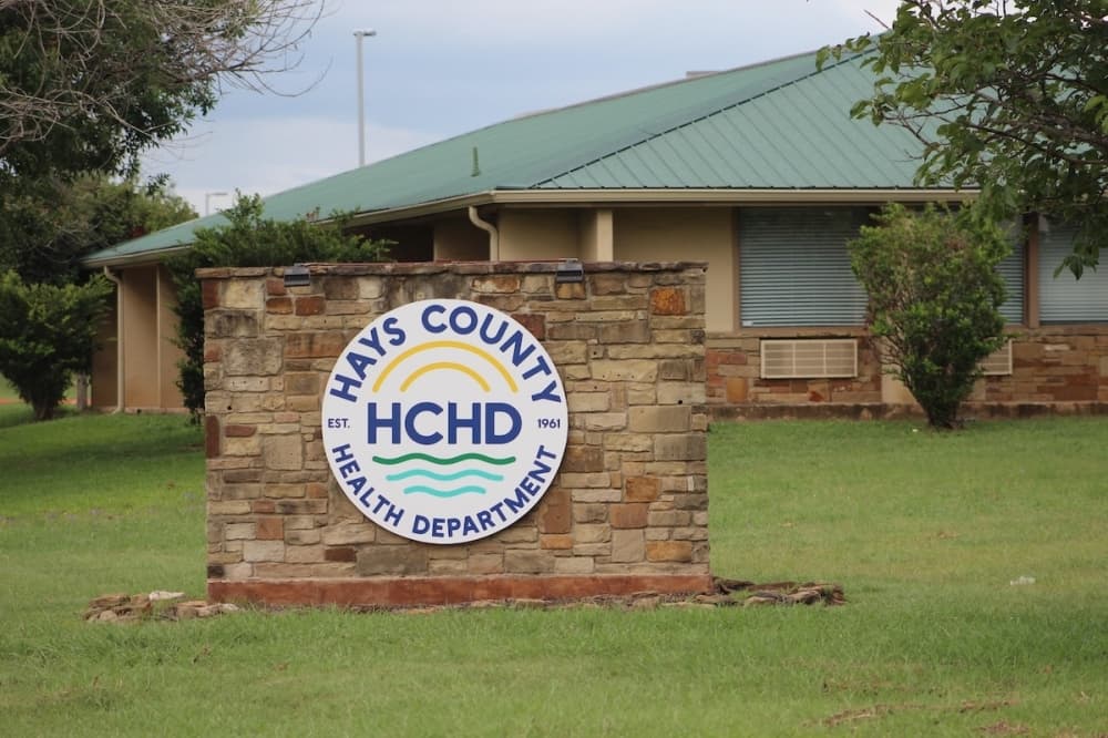 Health department announces first human case of West Nile virus in Hays County