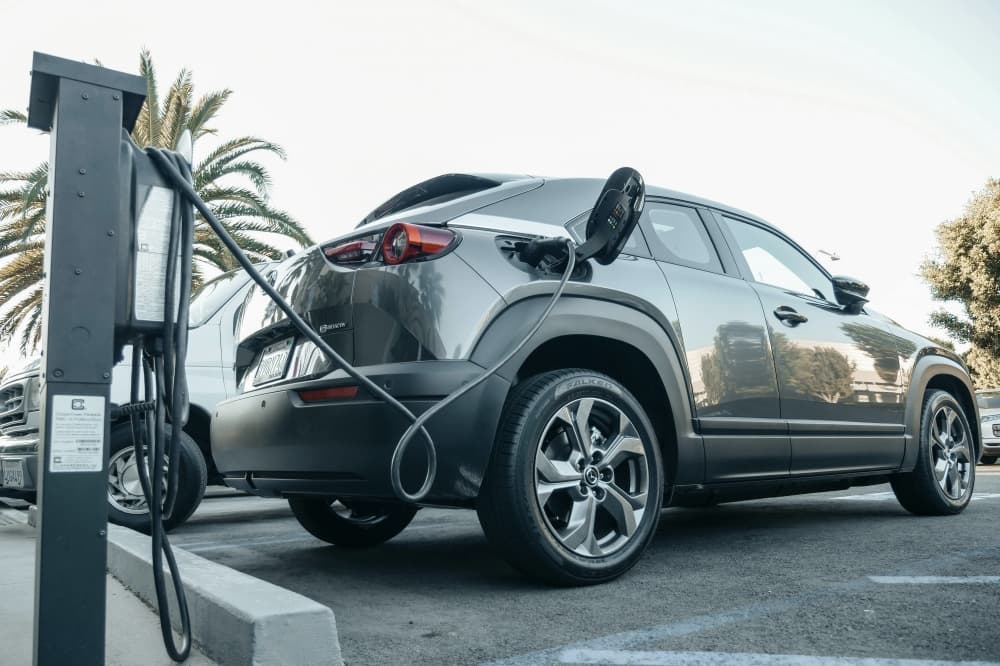 Electrical vehicle chargers coming to Sugar Land