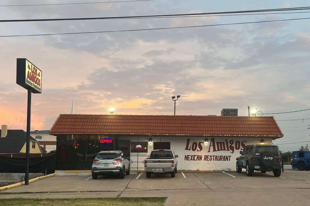 Council approves liquor sales at Los Amigos
