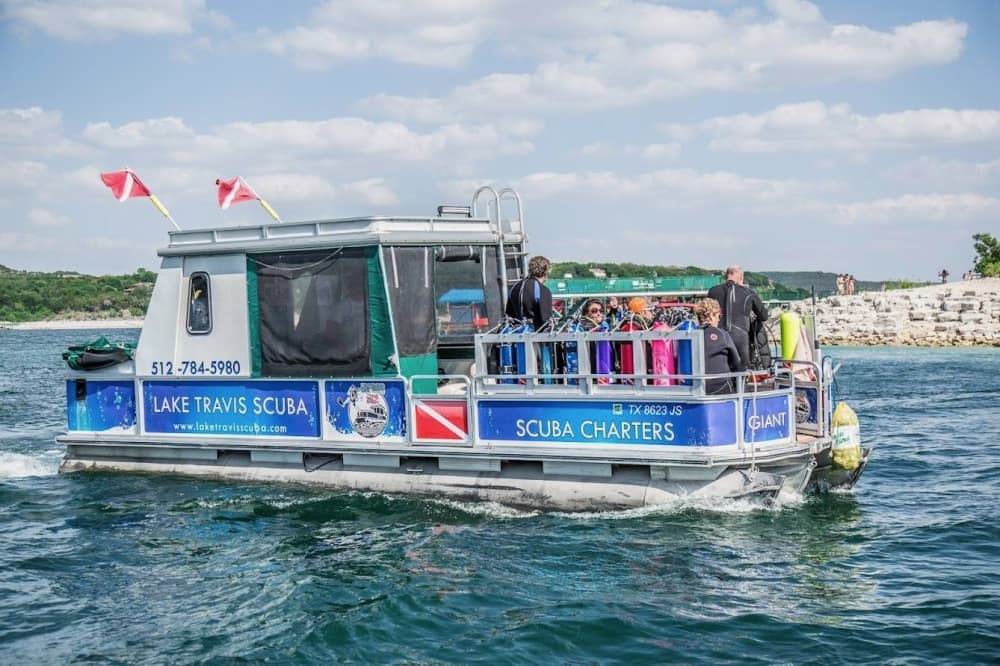 Lake Travis Scuba recovers wedding rings, lost treasures