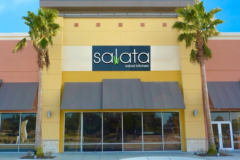 Clear Lake Salata celebrates a decade with renovation, grand re-opening deals
