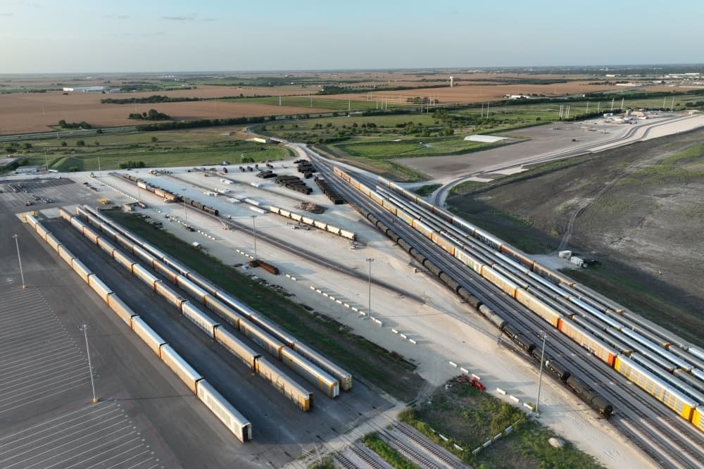 The rail park includes dozens of loading areas and leasible warehouse space, according to the company website. (Courtesy RCR Taylor Logistics Park)