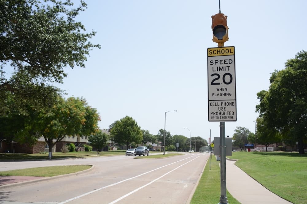New Fulshear ordinance prevents stopping, parking along streets in school zones