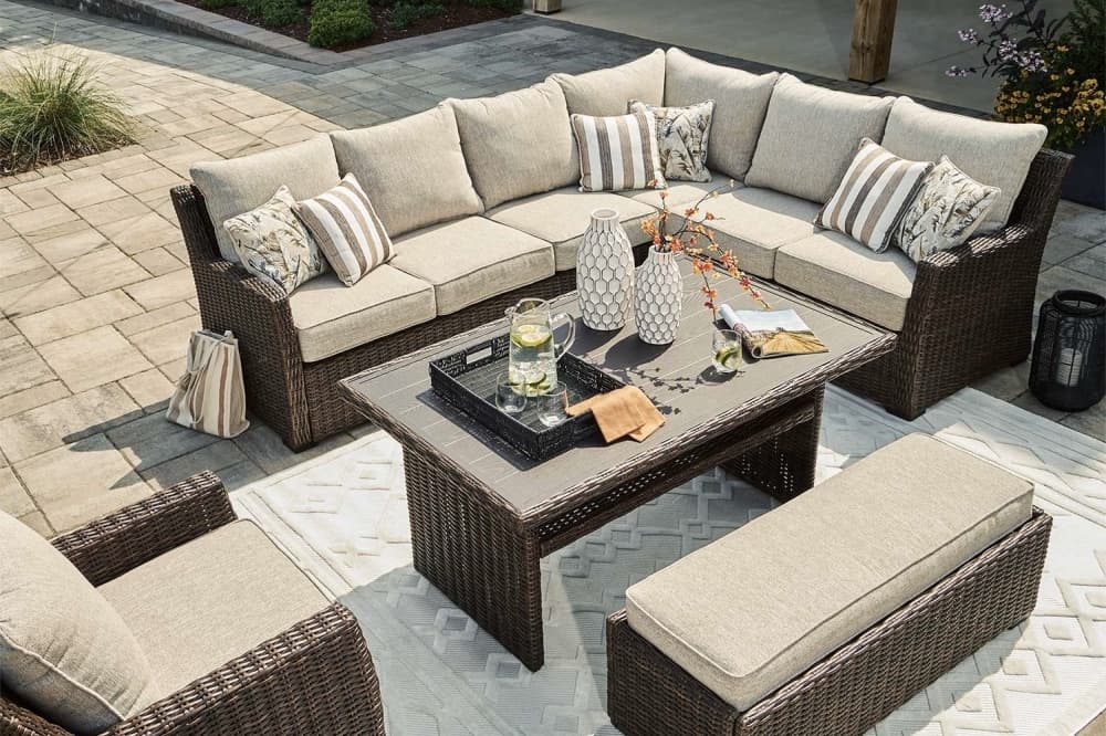 living room furniture 