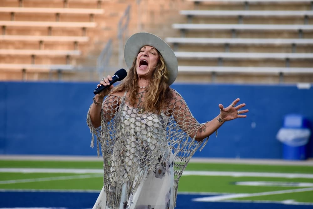 Maylee Thomas-Fuller singing
